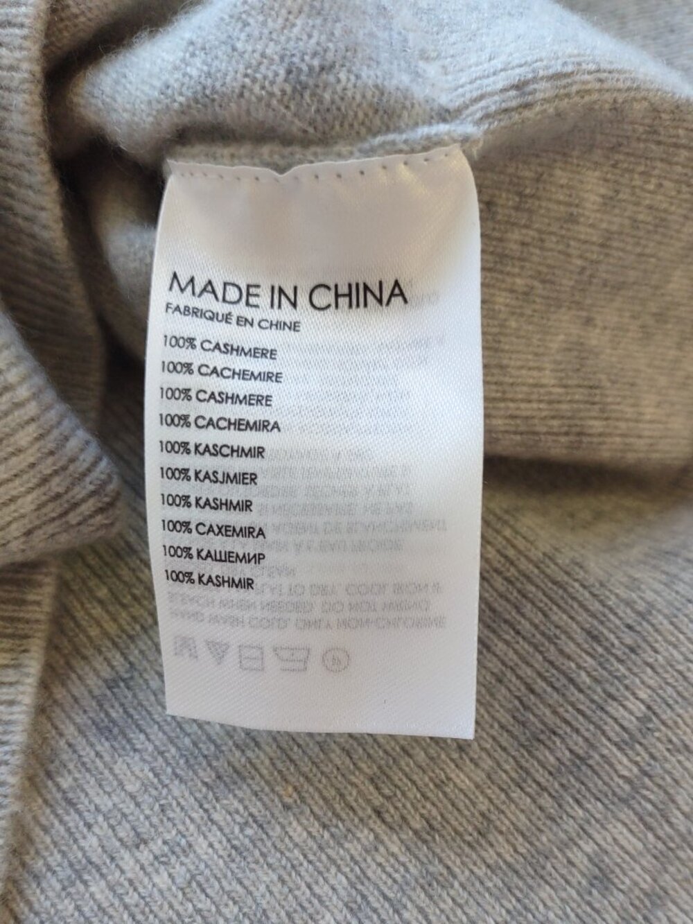 Club Monaco Cashmere Sweater Medium Classic Luxe Quiet Luxury Minimalist Capsule - Picture 10 of 12
